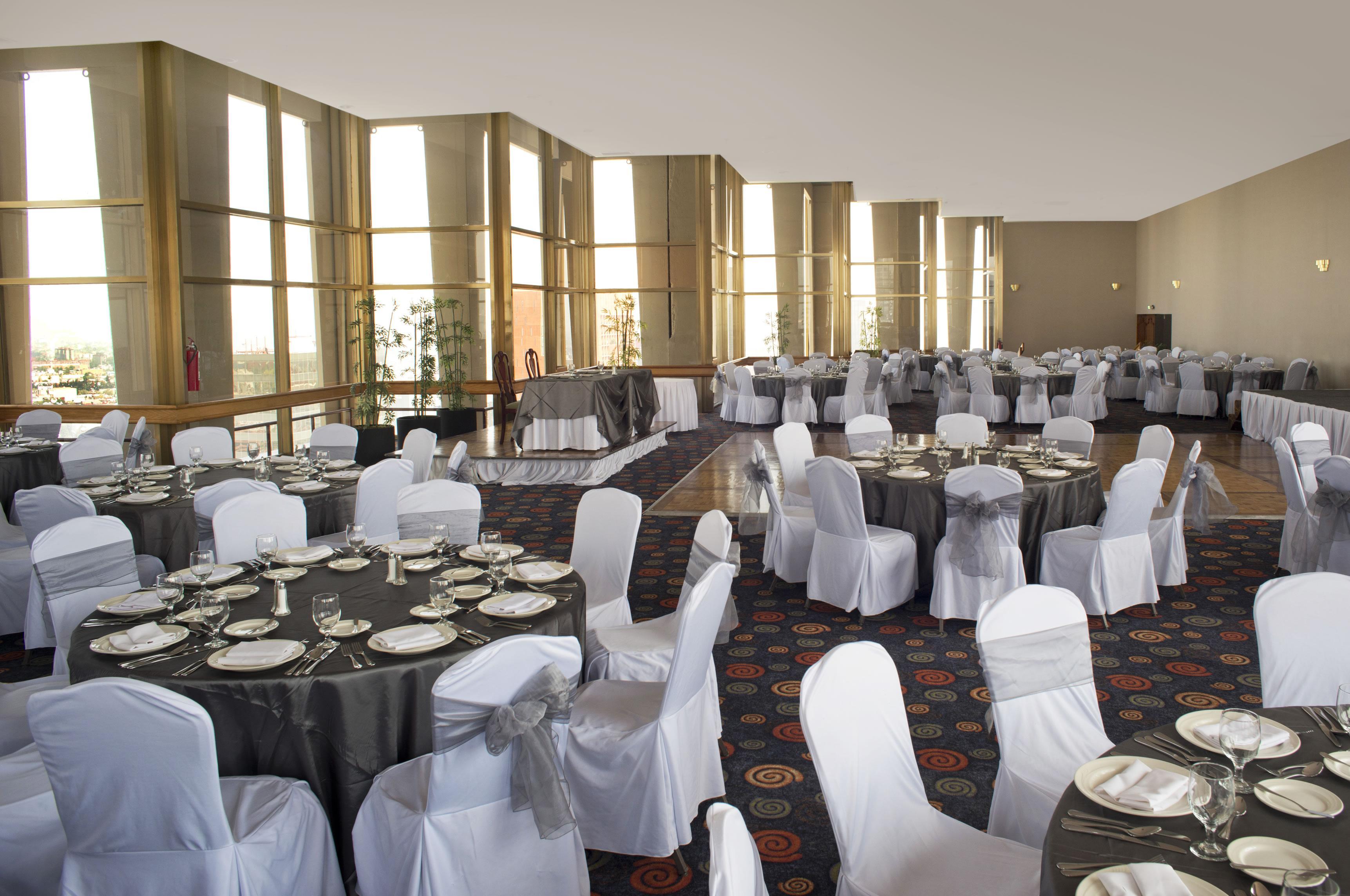 Fiesta Americana Reforma Mexico by Eksteriør bilde The ballroom at the Sheraton Centre